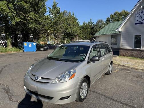 2008 Toyota Sienna LE