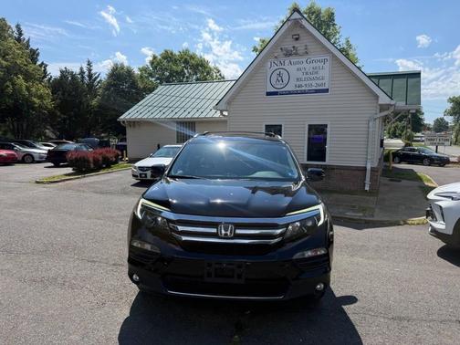 Crystal Black Pearl 2018 Honda Pilot Touring
