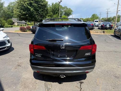 Crystal Black Pearl 2018 Honda Pilot Touring