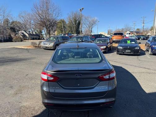 2014 Ford Fusion Hybrid Titanium