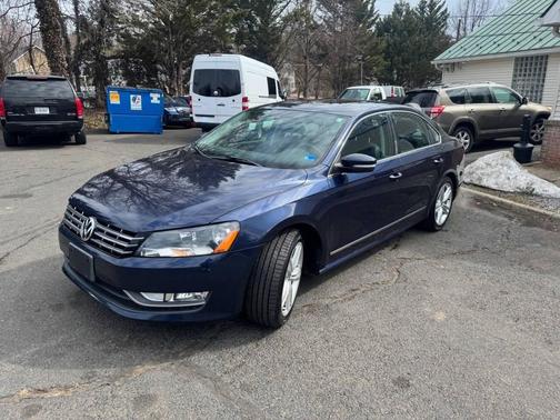 2014 Volkswagen Passat 1.8T Auto SEL Premium