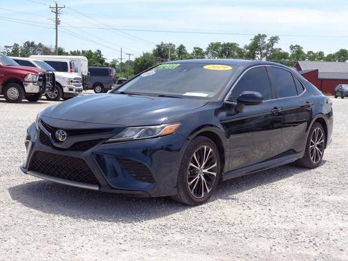 Blue Streak Metallic 2019 Toyota Camry SE