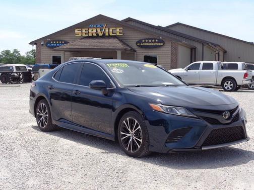 Blue Streak Metallic 2019 Toyota Camry SE