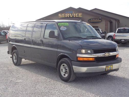 2017 Chevrolet Express 3500 LT
