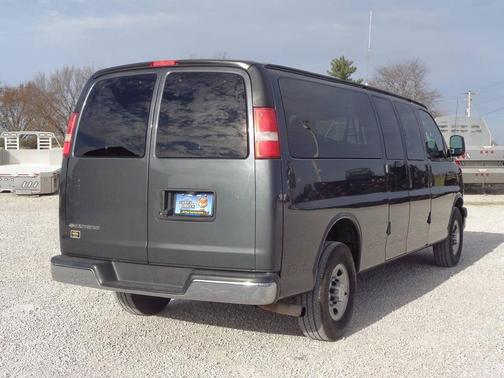 2017 Chevrolet Express 3500 LT