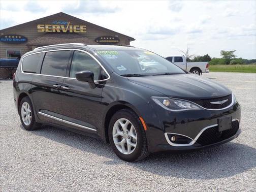 2018 Chrysler Pacifica Touring-L