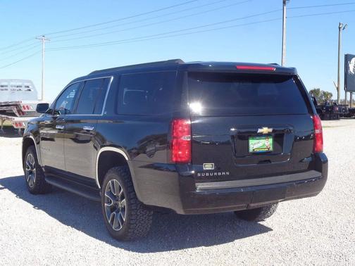 2018 Chevrolet Suburban LT