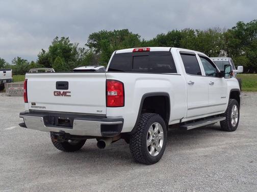 White Frost Tricoat 2018 GMC Sierra 2500 SLT
