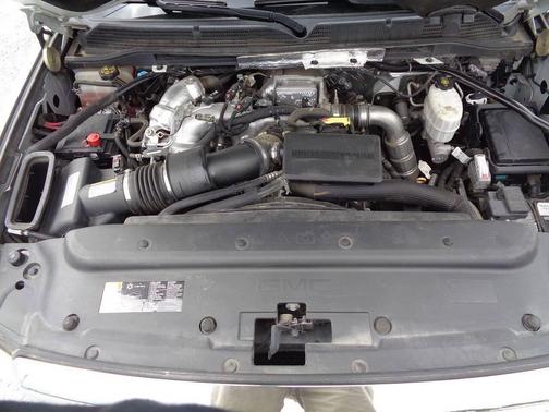 White Frost Tricoat 2018 GMC Sierra 2500 SLT
