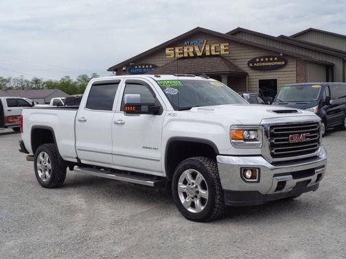White Frost Tricoat 2018 GMC Sierra 2500 SLT