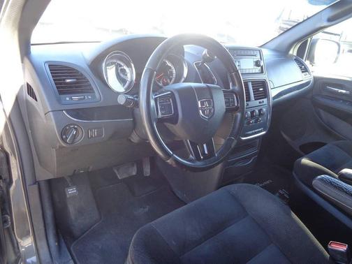 2020 Dodge Grand Caravan SE