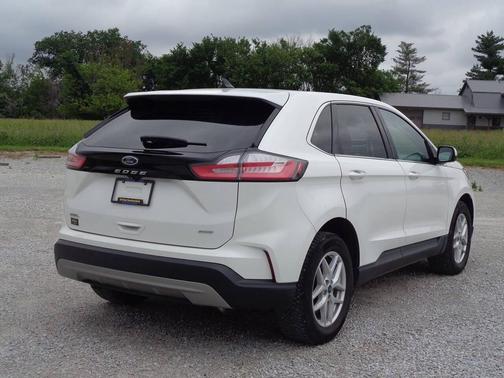 Oxford White 2022 Ford Edge SEL