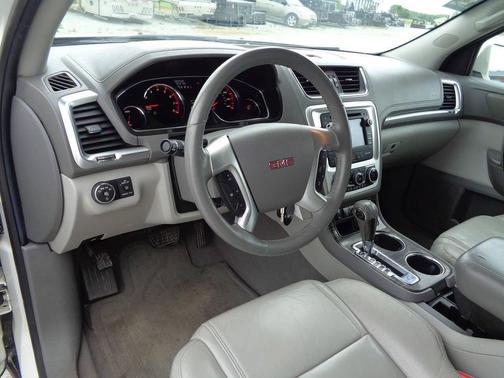 White Diamond Tricoat 2015 GMC Acadia SLT-1