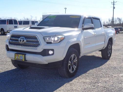 2017 Toyota Tacoma TRD Sport