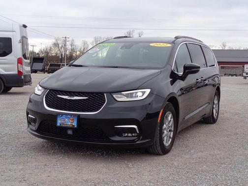 2022 Chrysler Pacifica Touring