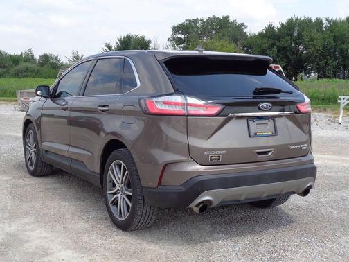 Stone Gray 2019 Ford Edge Titanium