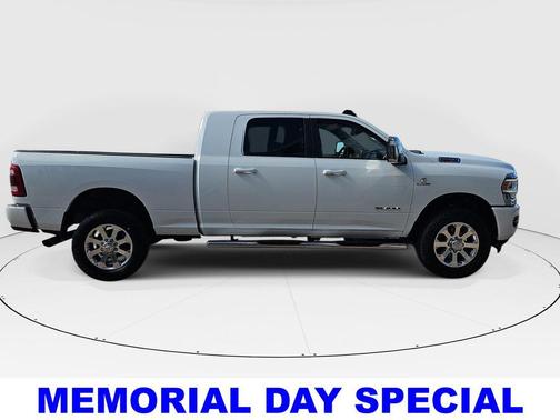 Bright White Clearcoat 2023 RAM 2500 Laramie