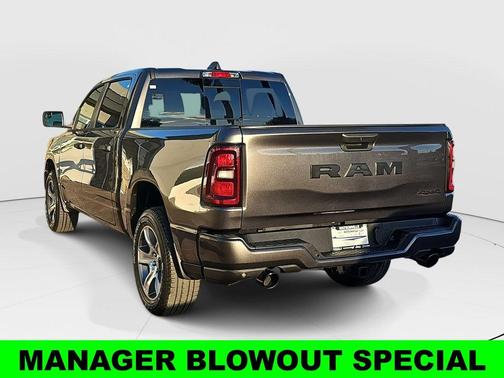Granite Crystal Clearcoat Metallic 2026 RAM 1500 Express