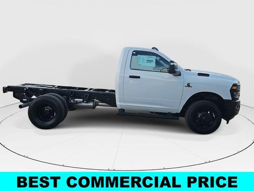 Bright White Clearcoat 2026 RAM 3500 Tradesman/Big Horn