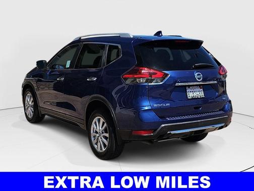 Caspian Blue 2017 Nissan Rogue SV