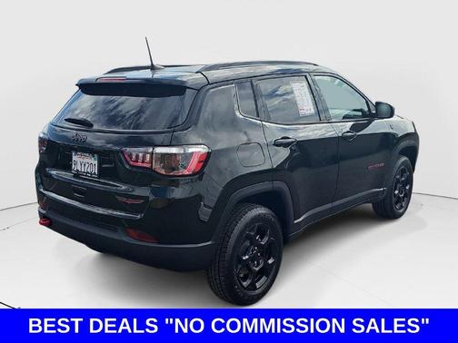 Diamond Black 2023 Jeep Compass Trailhawk