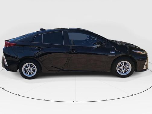 2021 Toyota Prius Prime LE