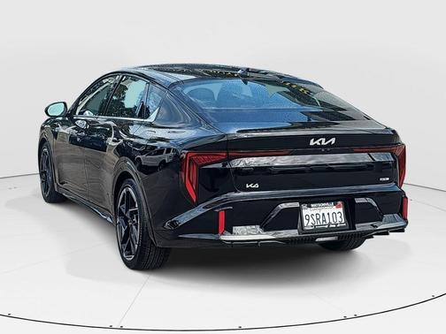 2025 Kia K4 GT-Line