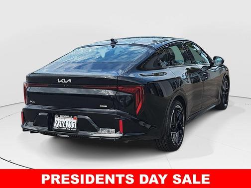 2025 Kia K4 GT-Line