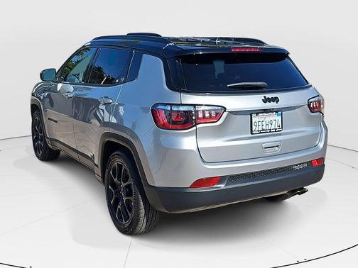 2022 Jeep Compass Altitude
