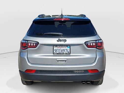 2022 Jeep Compass Altitude