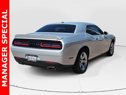 2021 Dodge Challenger SXT