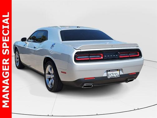 2021 Dodge Challenger SXT
