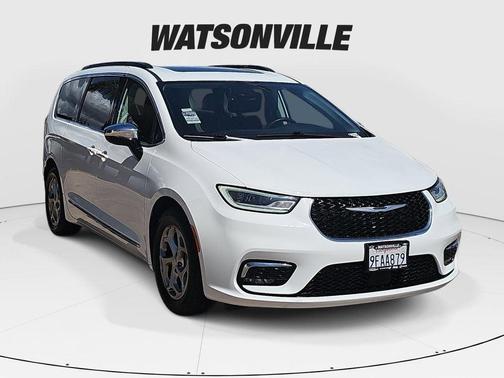 Bright White Clearcoat 2023 Chrysler Pacifica Limited