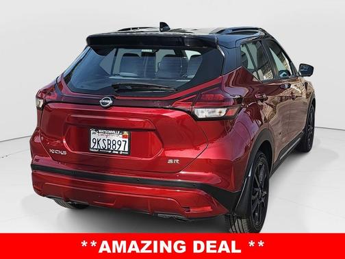 2024 Nissan Kicks SR