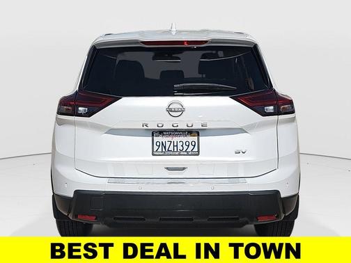 Everest White P 2024 Nissan Rogue SV