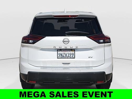 Everest White P 2024 Nissan Rogue SV