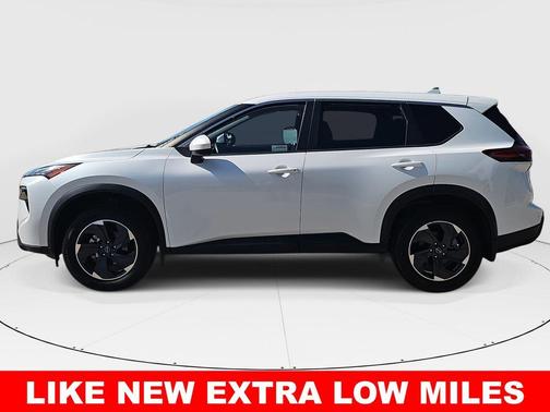 Everest White P 2024 Nissan Rogue SV