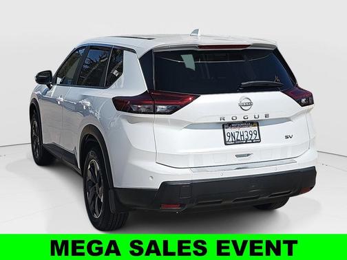 Everest White P 2024 Nissan Rogue SV