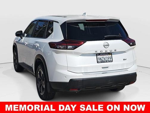 Everest White P 2024 Nissan Rogue SV