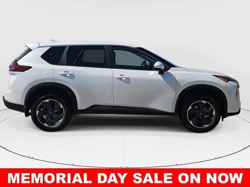 Everest White P 2024 Nissan Rogue SV