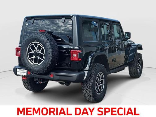 Black Clearcoat 2026 Jeep Wrangler Rubicon