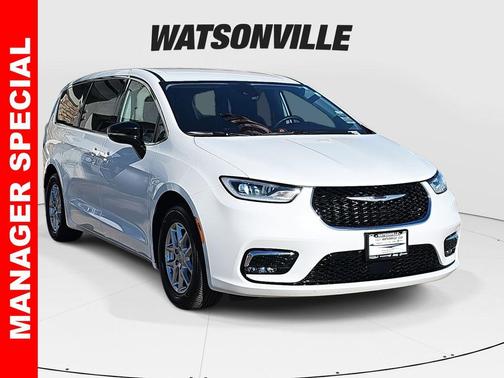 2024 Chrysler Pacifica Touring-L