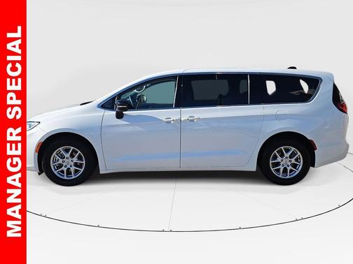 2024 Chrysler Pacifica Touring-L