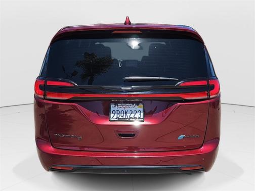 2022 Chrysler Pacifica Hybrid Limited