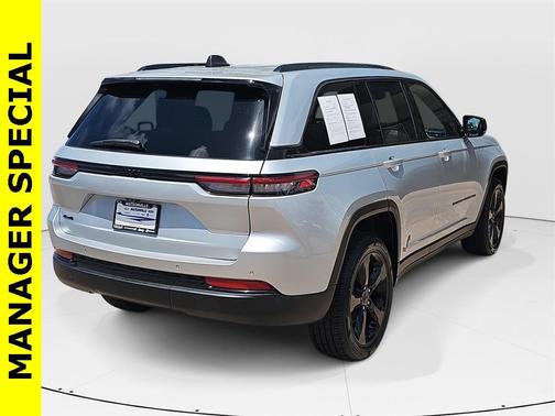 2023 Jeep Grand Cherokee Altitude