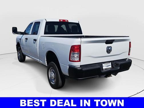 Bright White Clearcoat 2022 RAM 2500 Tradesman