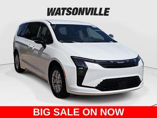 Bright White Clearcoat 2027 Chrysler Pacifica SELECT