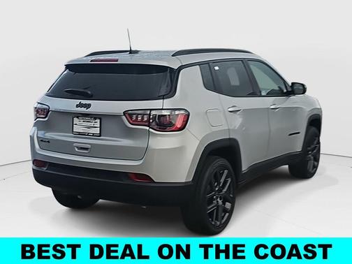 Silver Zynith 2026 Jeep Compass Latitude