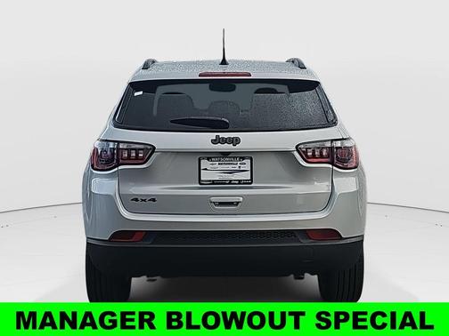Silver Zynith 2026 Jeep Compass Latitude