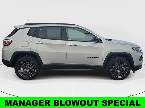 Silver Zynith 2026 Jeep Compass Latitude
